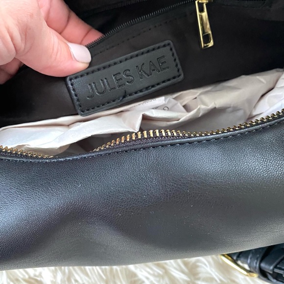 JULES KAE•Zola vegan crescent hobo shoulder bag - Picture 5 of 7